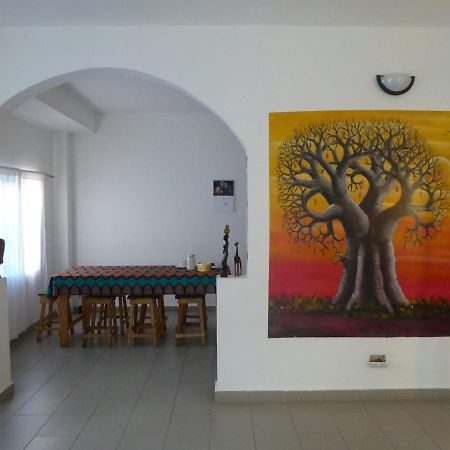 Sarawally Guesthouse Ampaya Extérieur photo