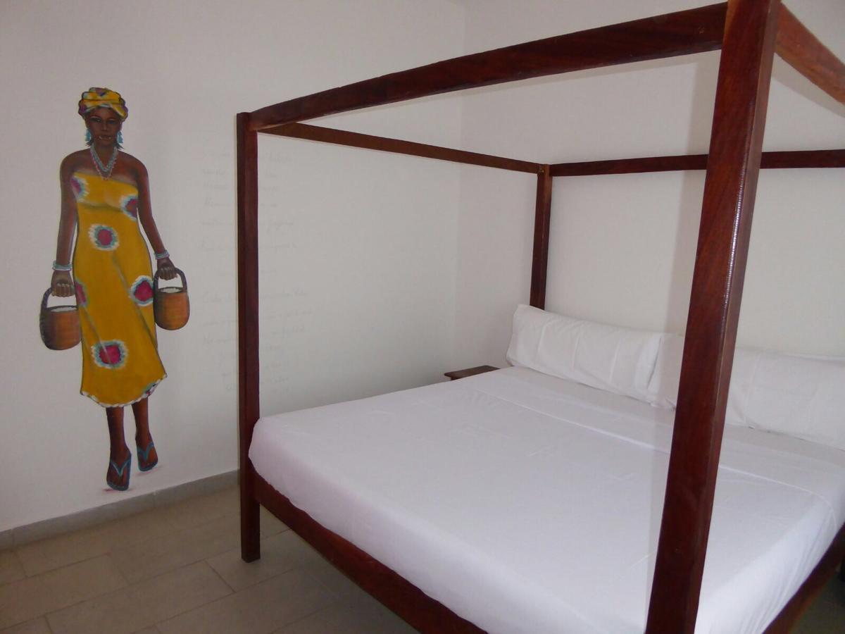 Sarawally Guesthouse Ampaya Extérieur photo
