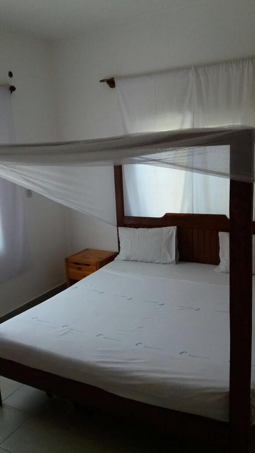 Sarawally Guesthouse Ampaya Extérieur photo